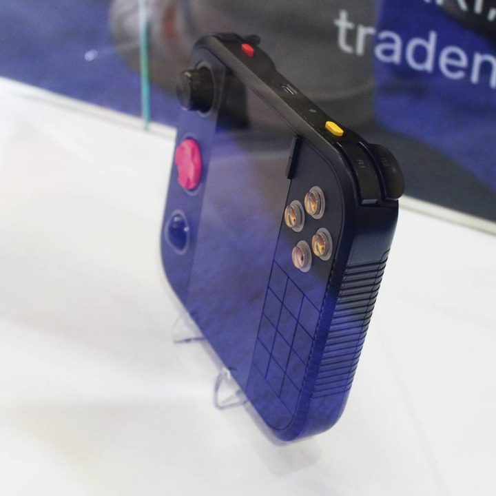 atari gamestation go hands on controller 01