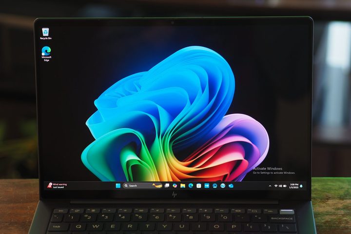 HP EliteBook Ultra G1i front view showing display.