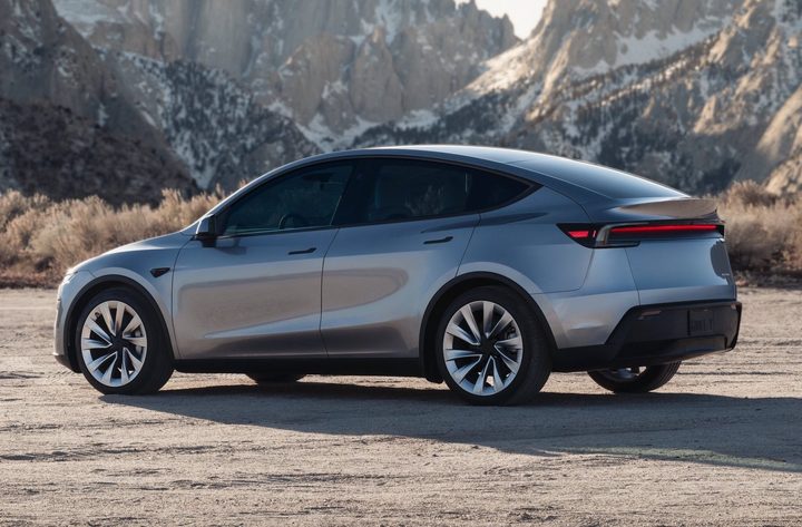 Tesla Model Y 2025.