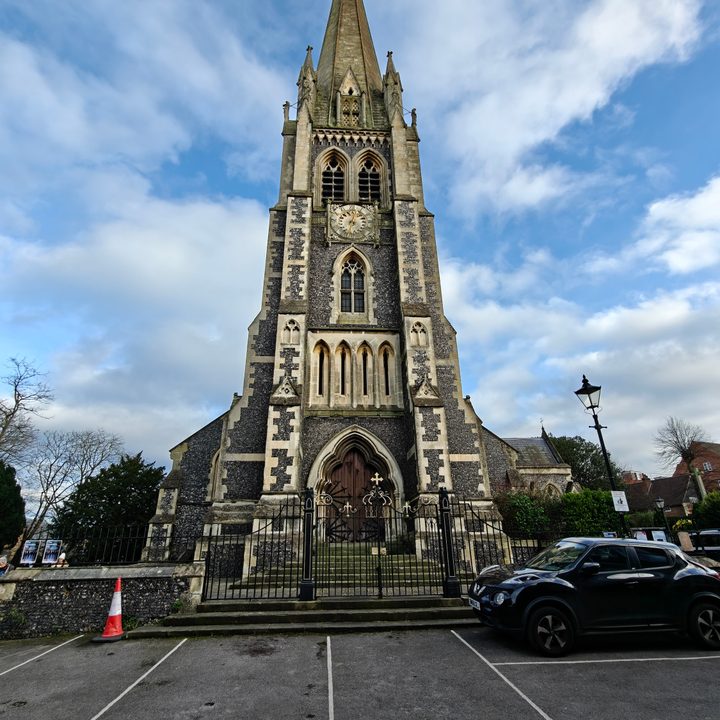 A photo taken with the OnePlus 13's wide-angle camera.