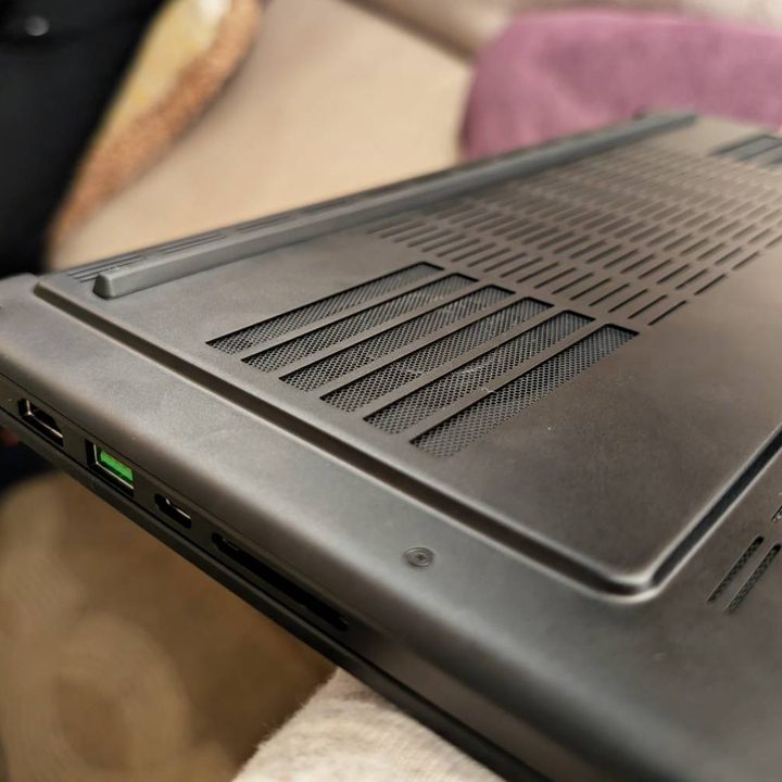 razer blade 16 converts to amd gets thinner 15 2025 04