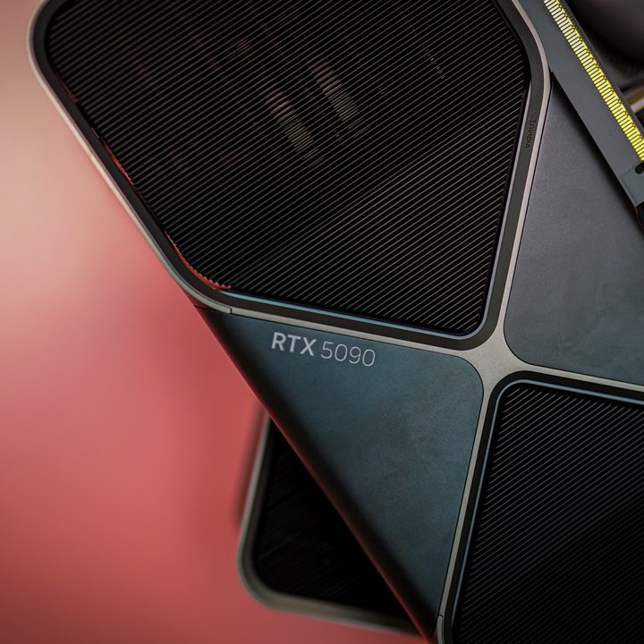 RTX 5090.