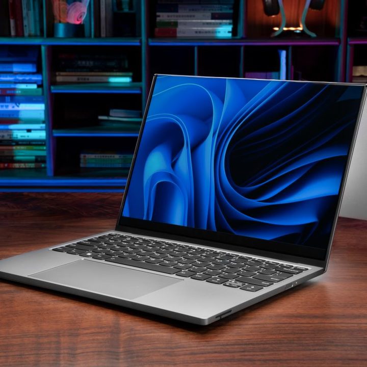 The ThinkBook Flip AI PC share mode.