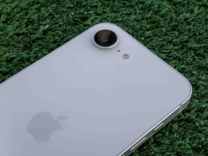 The camera on the iPhone 16e
