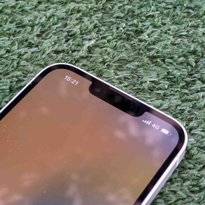 Face ID on the iPhone 16e