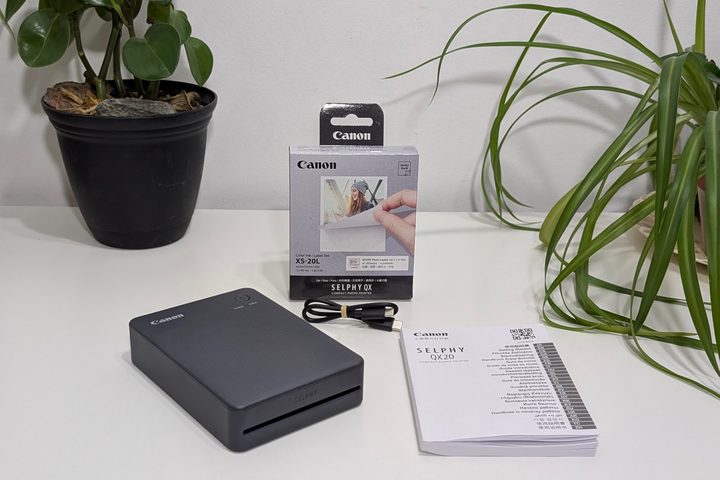 Canon's palm-sized Selphy QX20is takes almost no space on my printer stand.