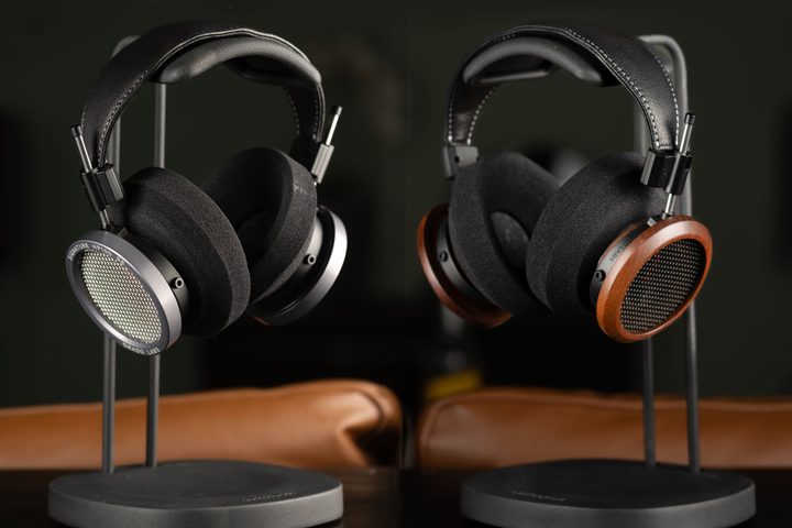 Grado Signature HP100 SE and Signature S950.