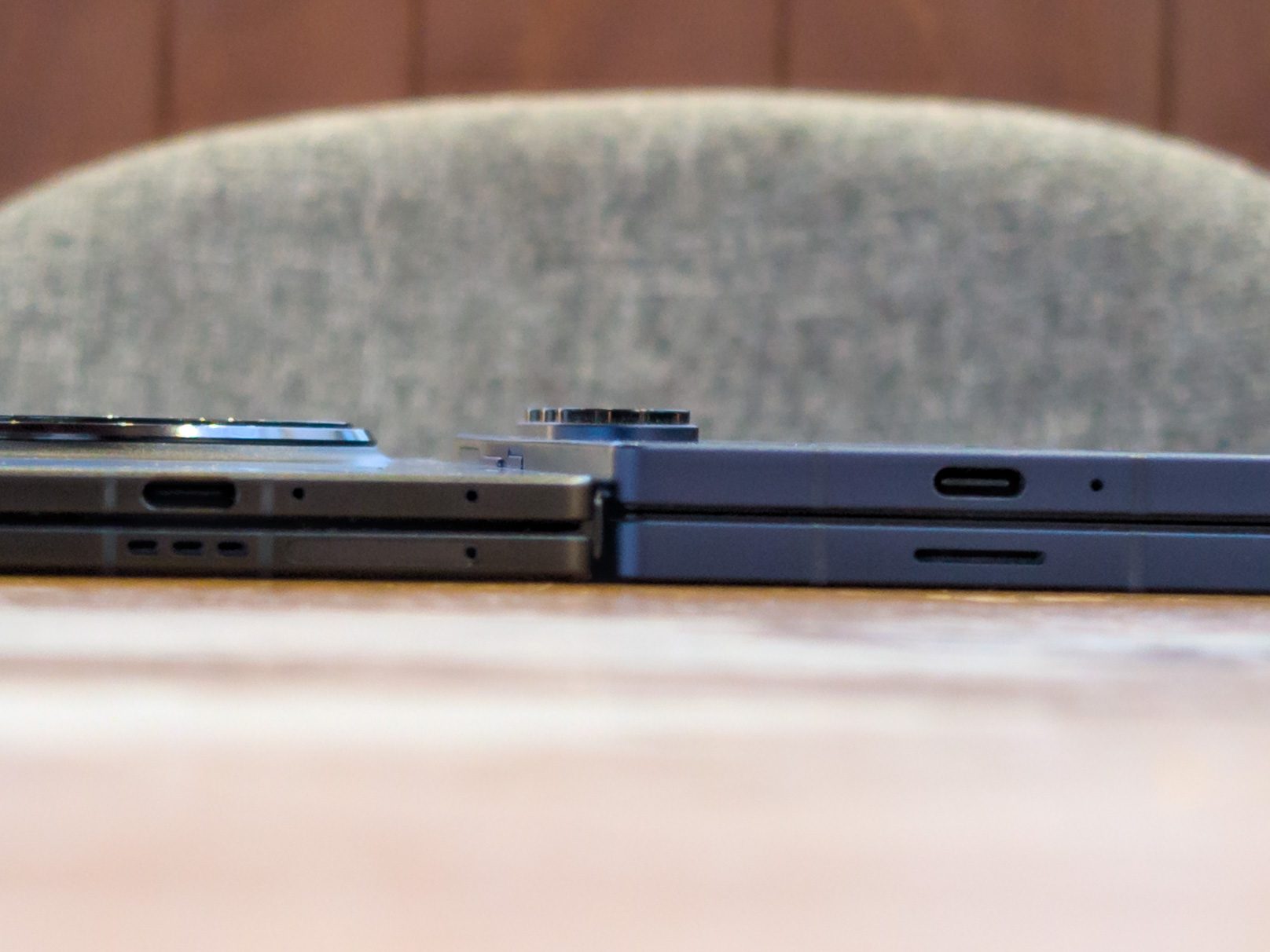 Galaxy Z Fold 6 and Oppo Find N5 lying flat on a table to show the difference in the thickness