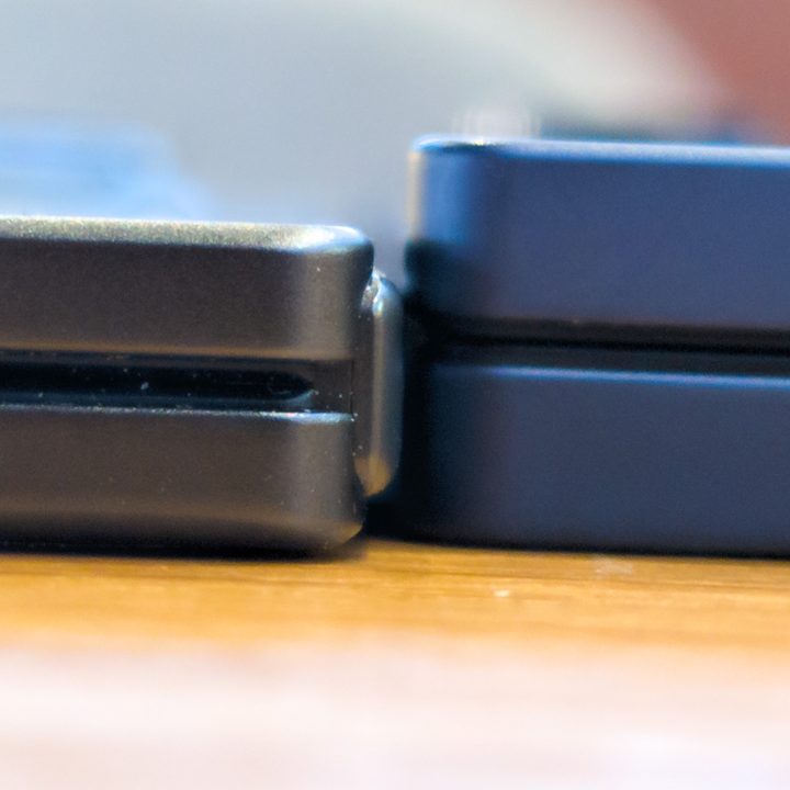 Close up of the difference in the thickness between the Oppo Find N5 and Galaxy Z Fold 6