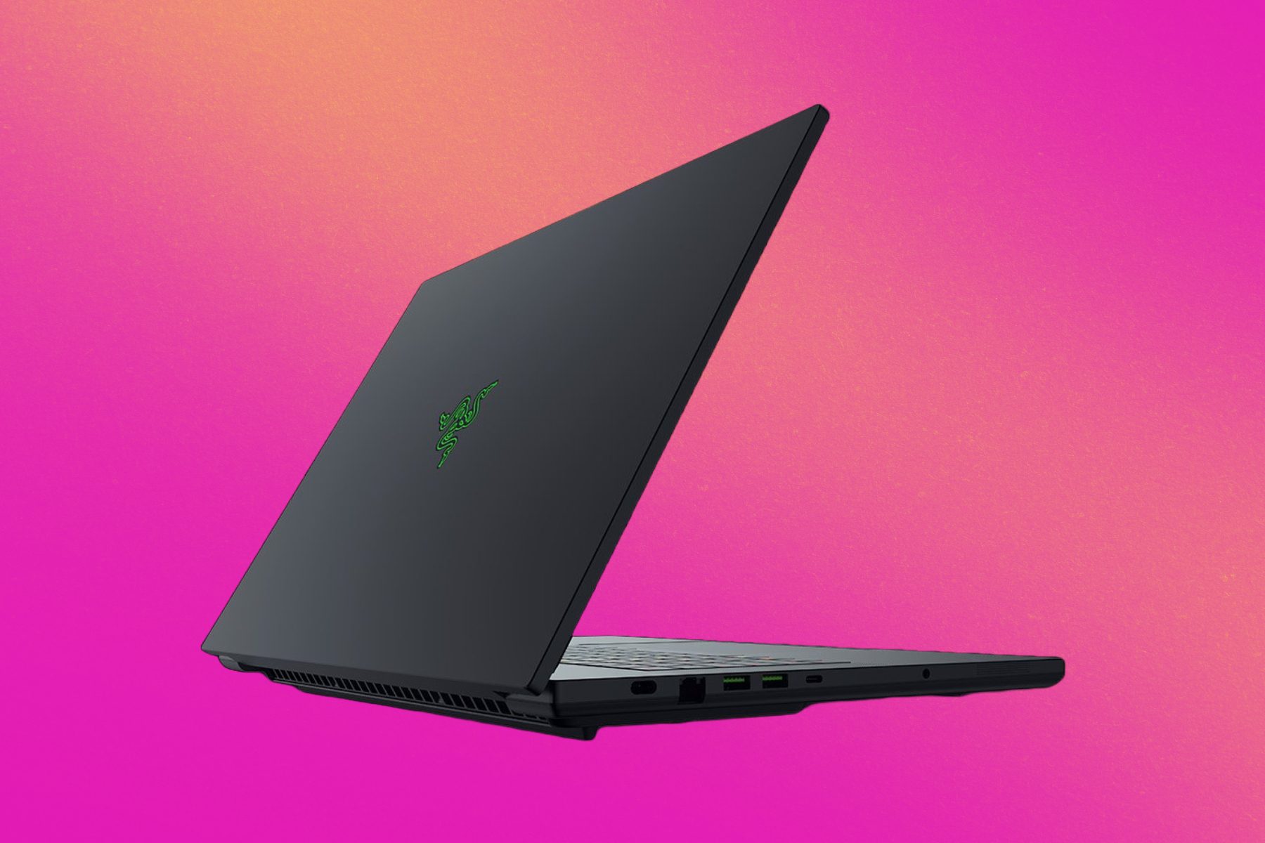 Razer's new Blade 18 serves a massive RTX 5000 performance leap