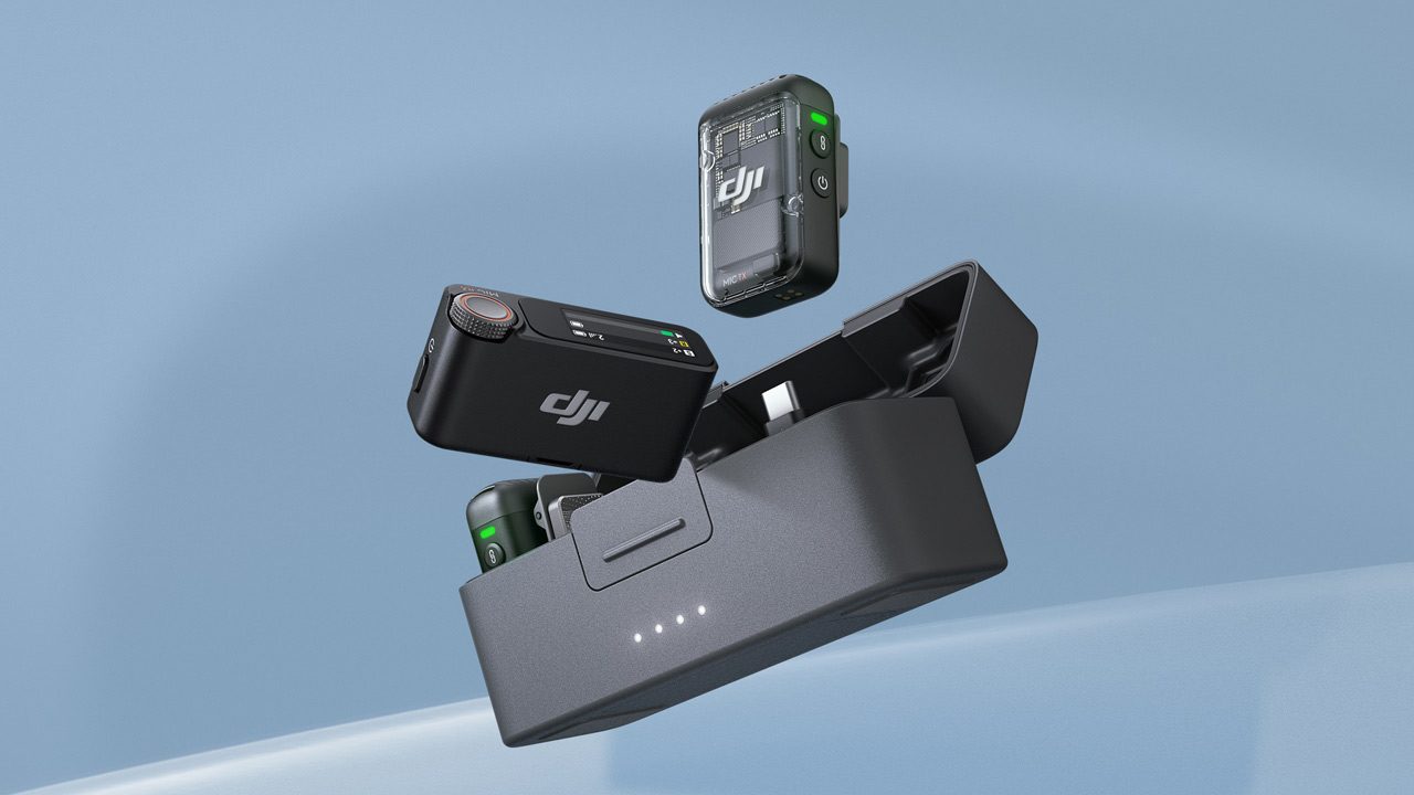 Product render of the DJI Mic 2 on a blue background