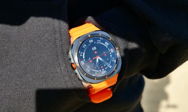 A person wearing the Samsung Galaxy Watch Ultra.