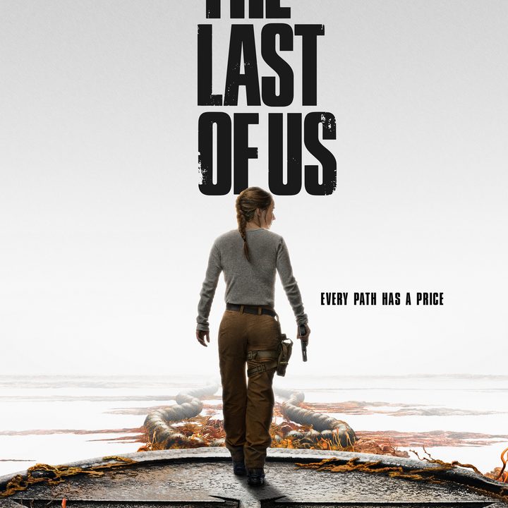Kaitlyn Dever walks with a gun in The Last of Us.