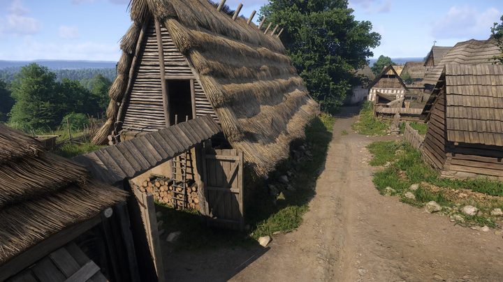 Roman's abandoned house in Troskowitz.