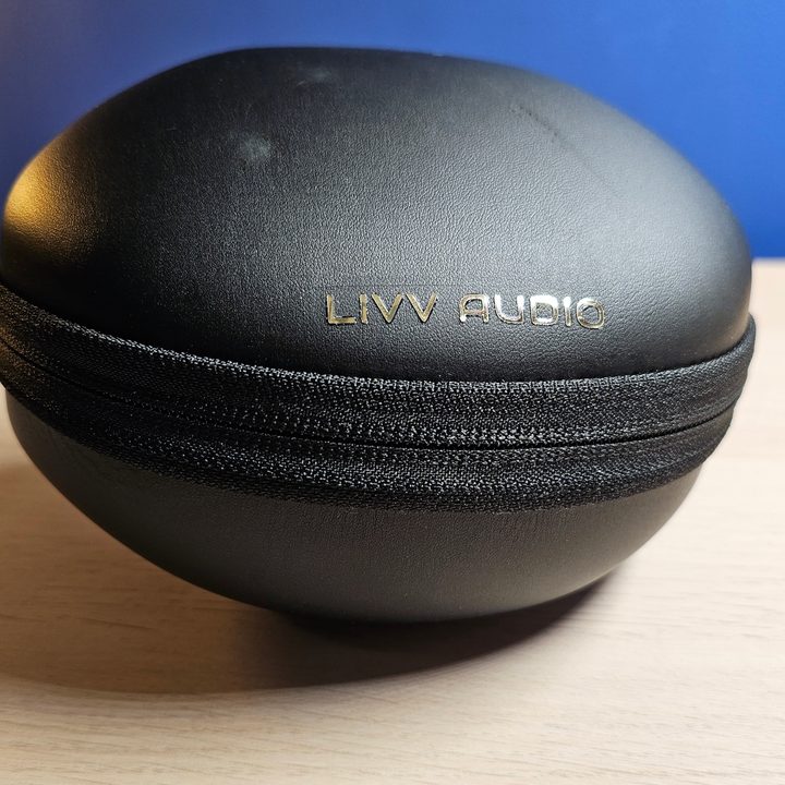 Livv Pro.