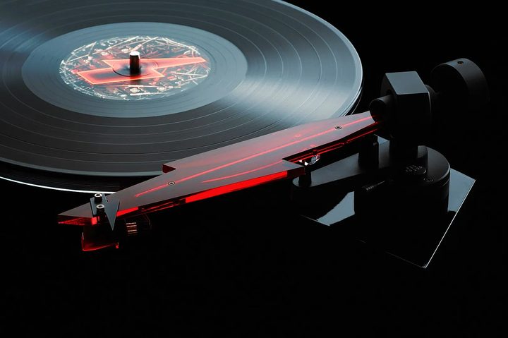 The tonearm of the AC/DC Turntable from Pro-Ject Audio.