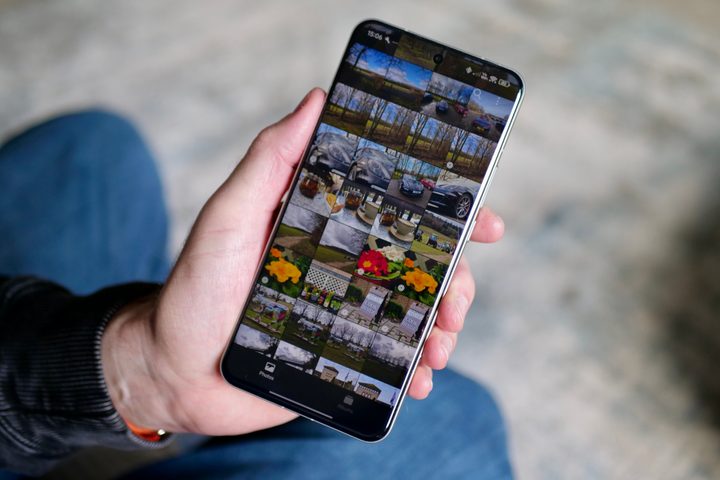 The Gallery app on the Xiaomi 15 Ultra.
