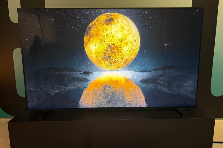 The 2025 Hisense U8 TV.