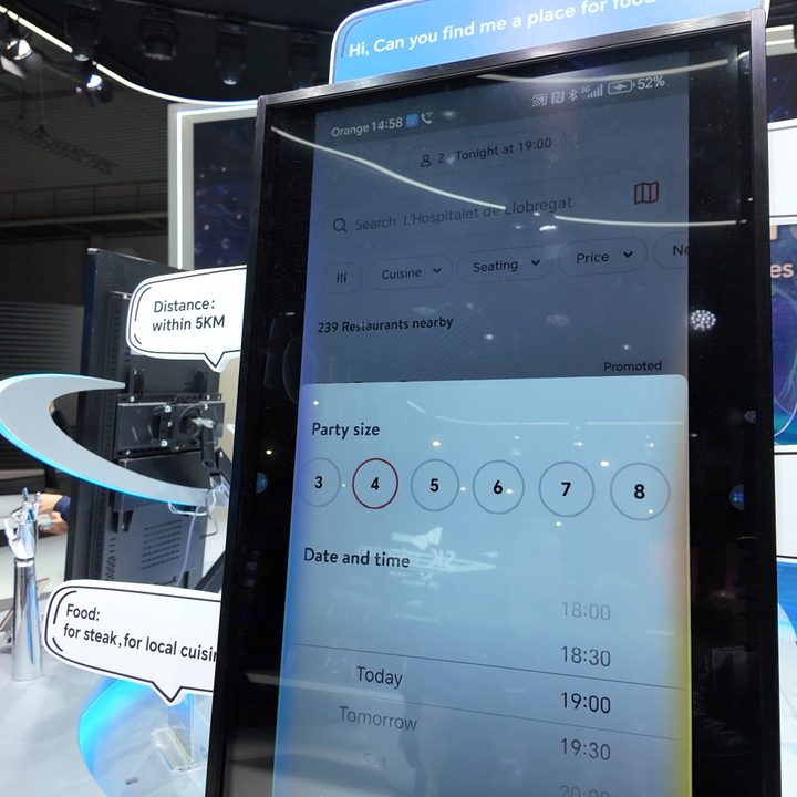 Honor AI Agent Table Booking Party Size preferences menu