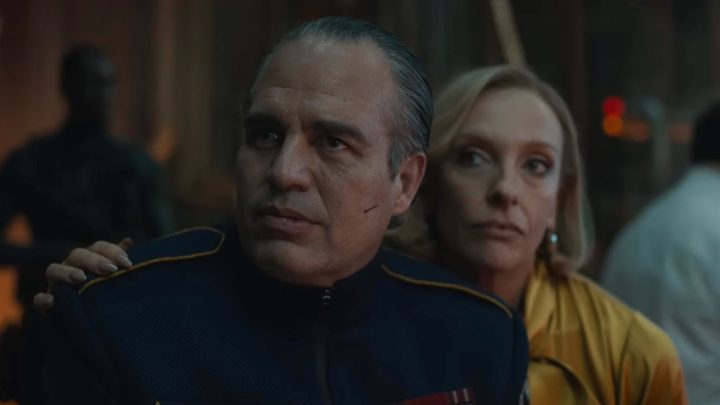 Mark Ruffalo and Toni Collette in "Mickey 17"