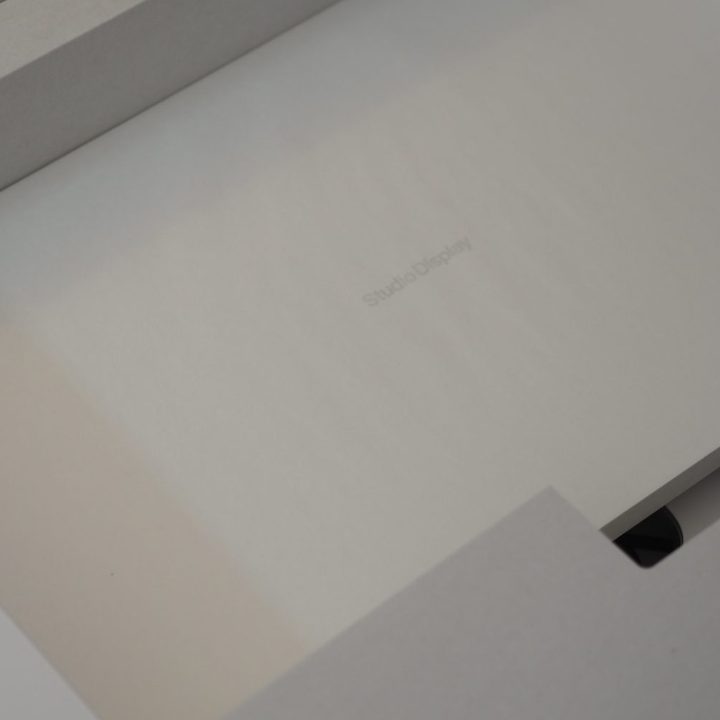 Apple Studio Display packaging.