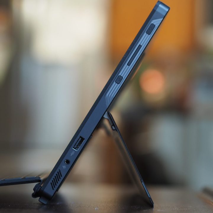 Asus ROG Flow Z13 right side view showing ports.