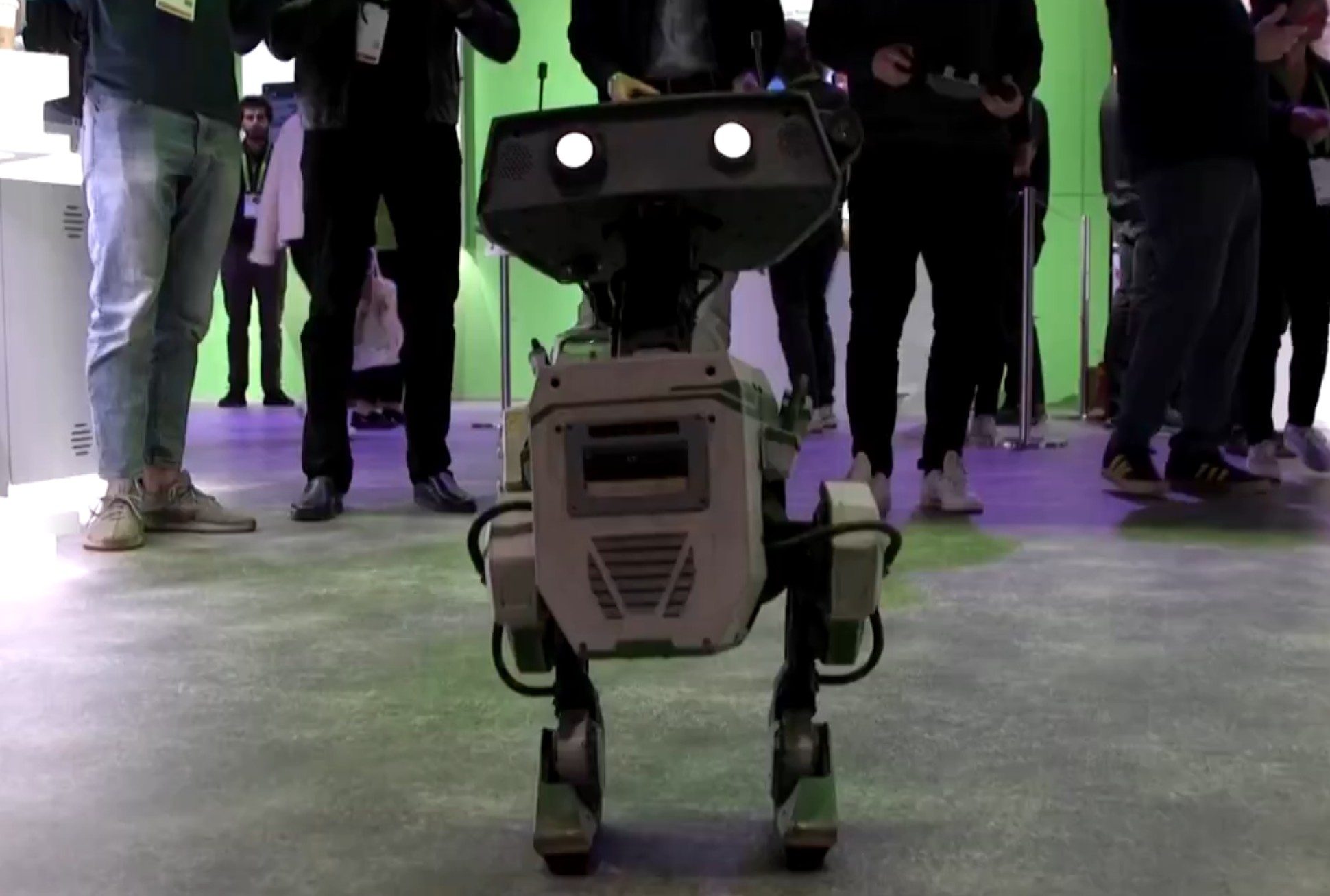 A little Star Wars robot at GTC 2025.