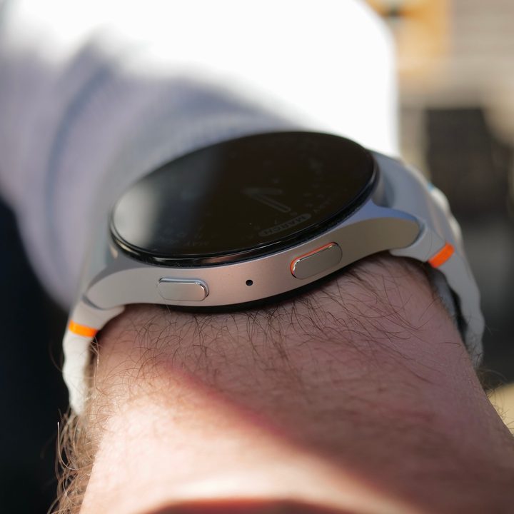 A person wearing the Samsung Galaxy Watch 7.