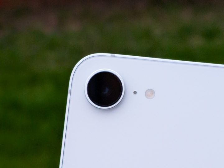 The camera on the Apple iPhone 16e in White