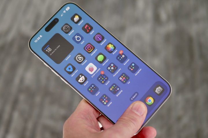 The Apple iPhone 16 Pro Max's screen.
