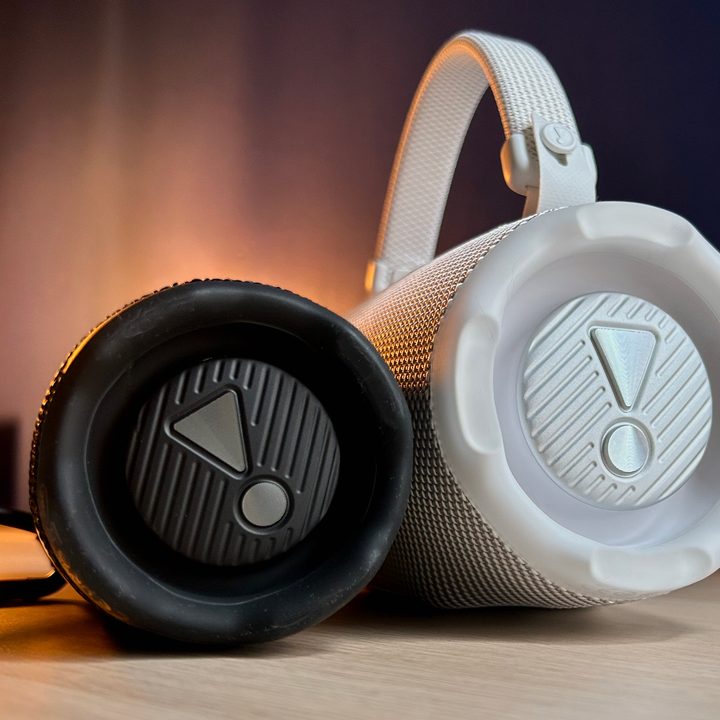JBL Charge 6 and Flip 7.
