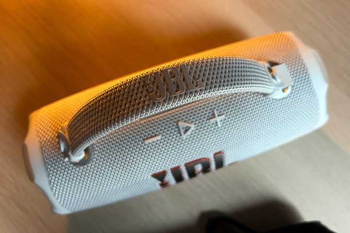JBL Charge 6, top view.