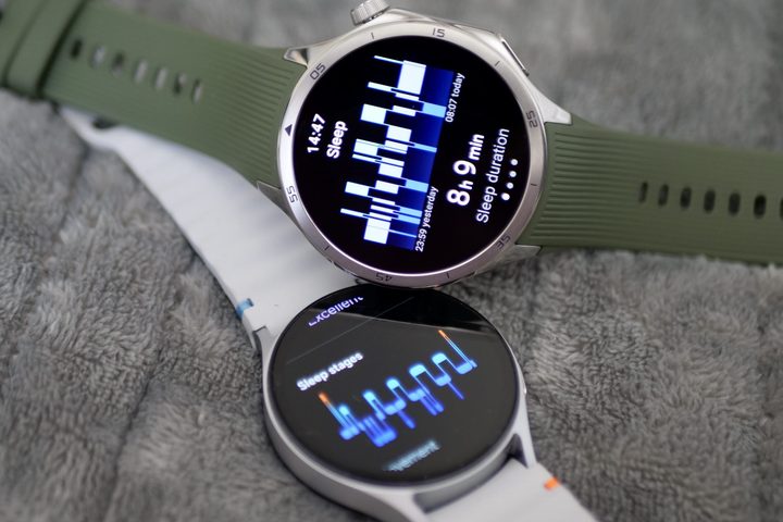 The OnePlus Watch 3 and Samsung Galaxy Watch 7 showing sleep data.