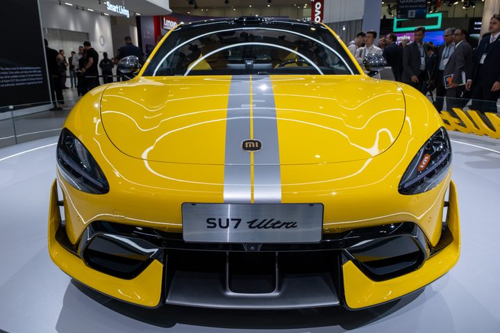 Front of the Xiaomi SU7 Ultra