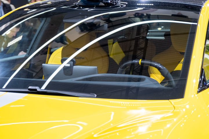 Front seats of the Xiaomi SU7 Ultra