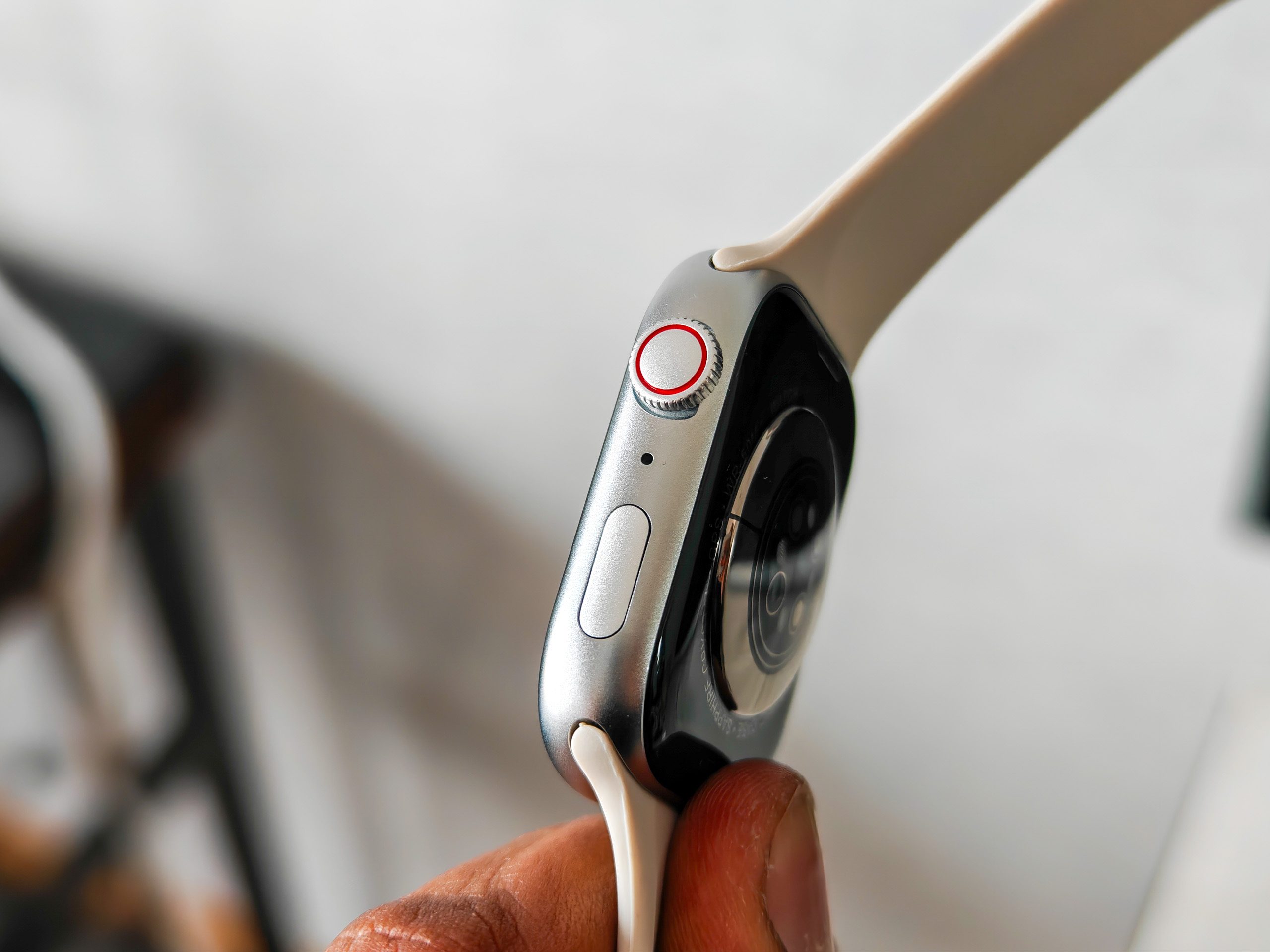 Digital Crown on a Apple Watch Series 10 copycat product