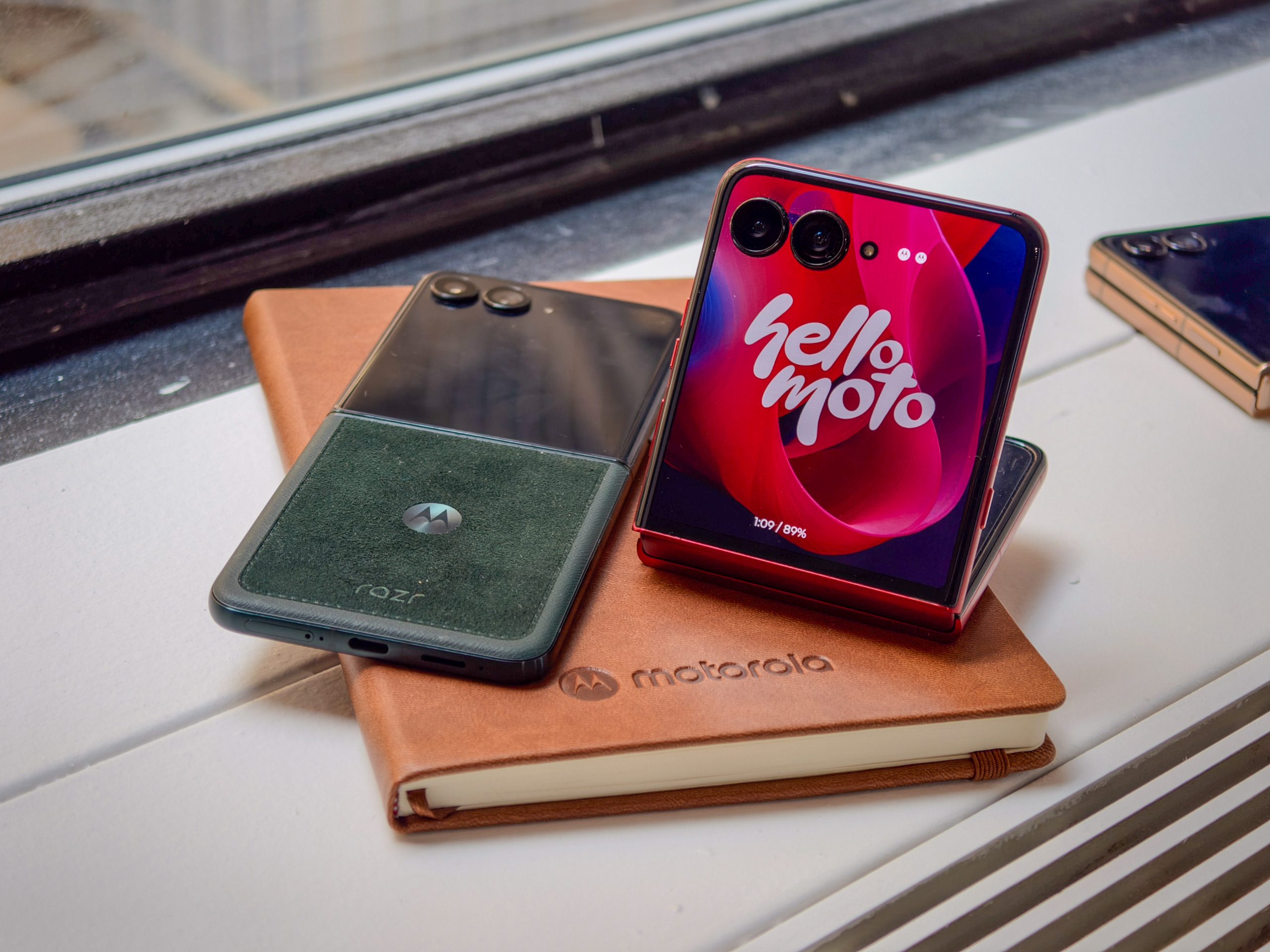 Moto Razr 2025 series colors and finishes