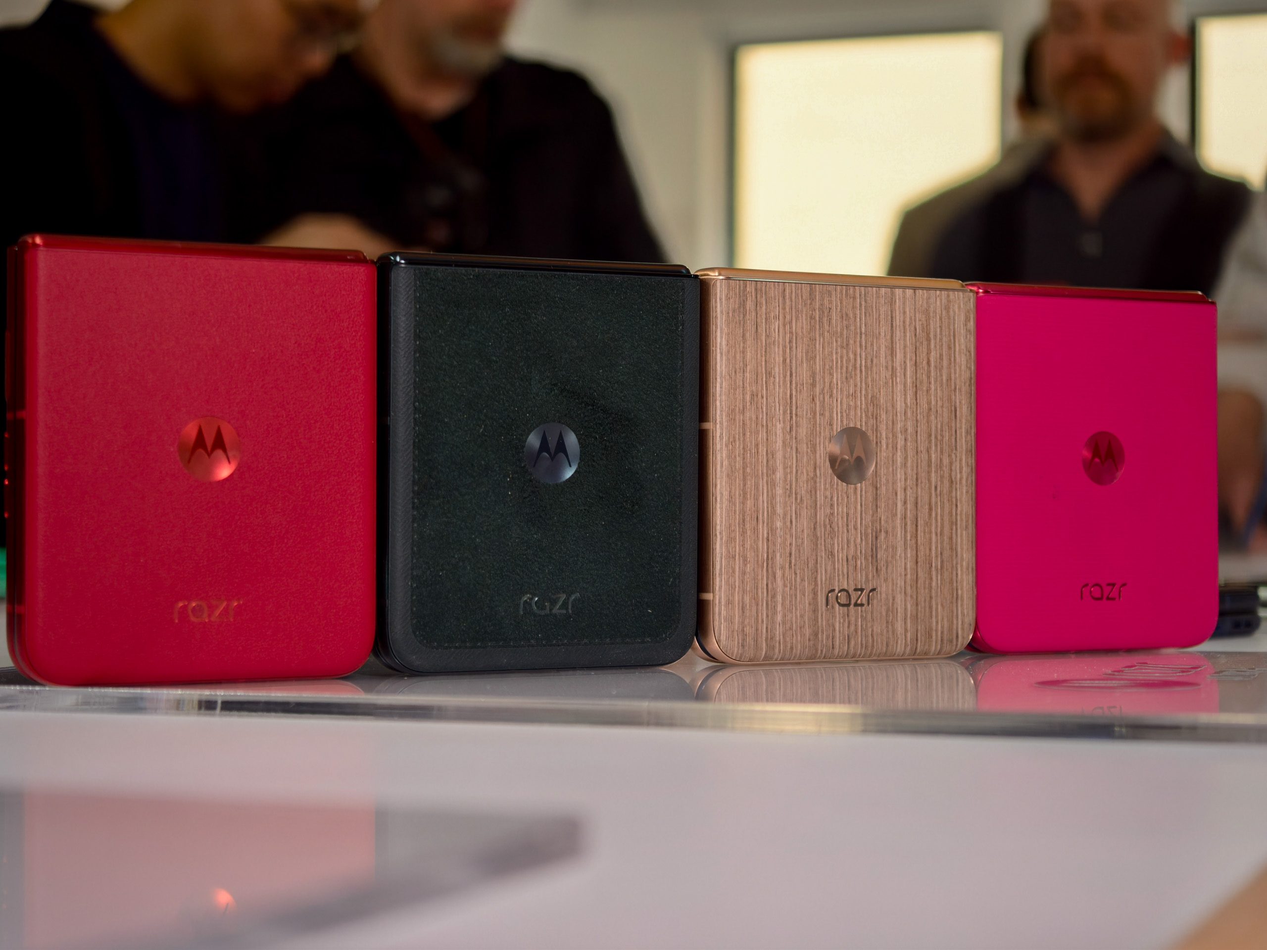 Moto Razr Ultra 2025 colors