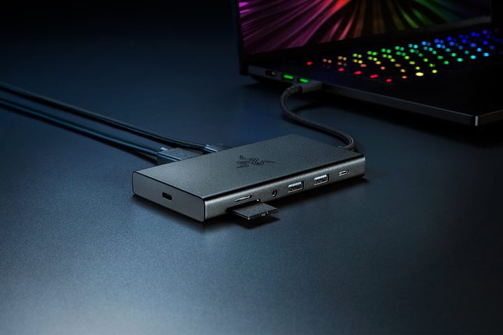 razer dock station in black