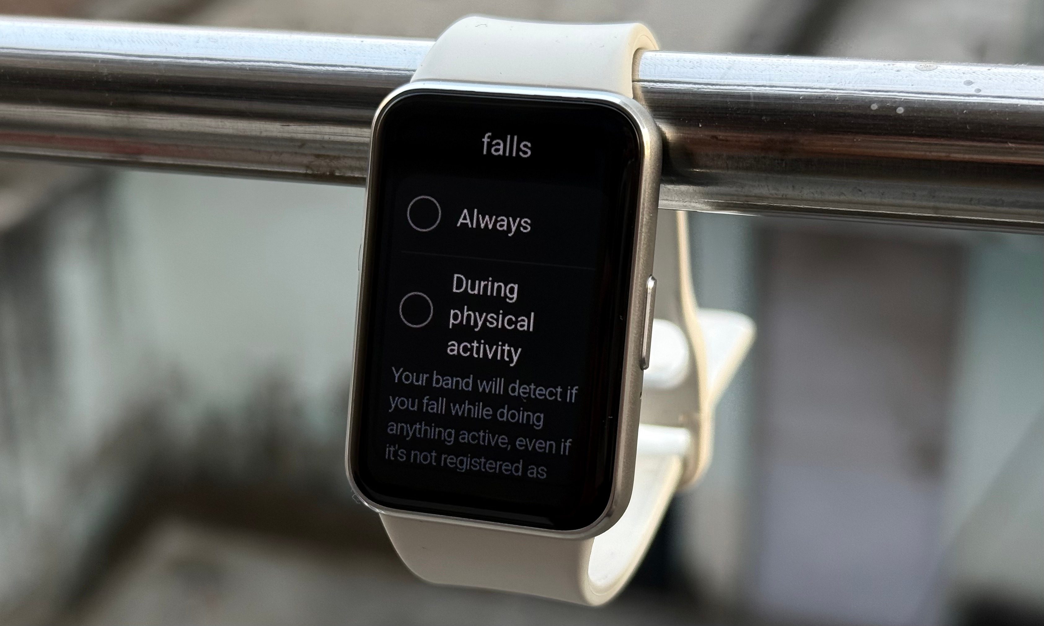 Fall detection on Samsung Galaxy Fit 3 fitness band.