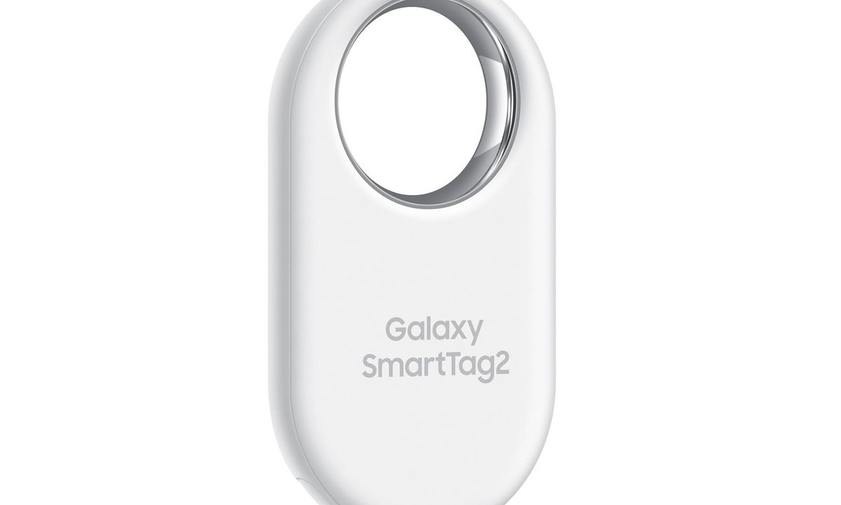 The white version of the Samsung Galaxy Smart Tag 2.