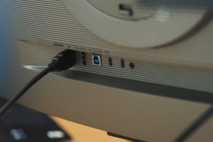 BenQ RD280U rear view showing ports.