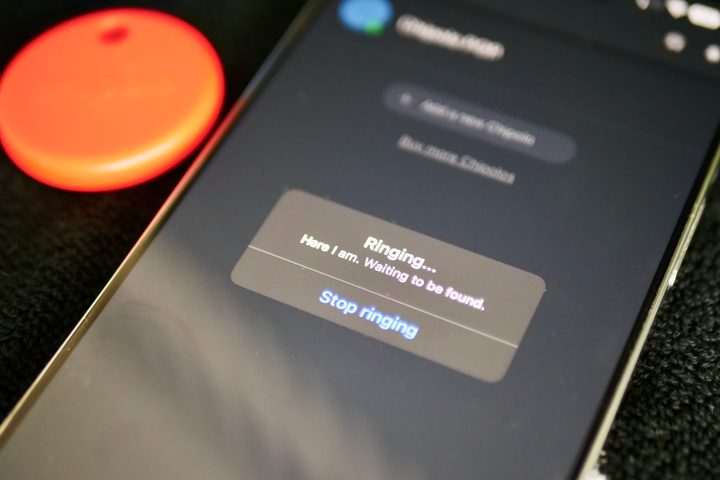 The Chipolo Pop app showing a ring alert.