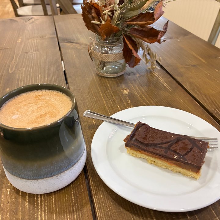 A photo taken with the iPhone 16e.