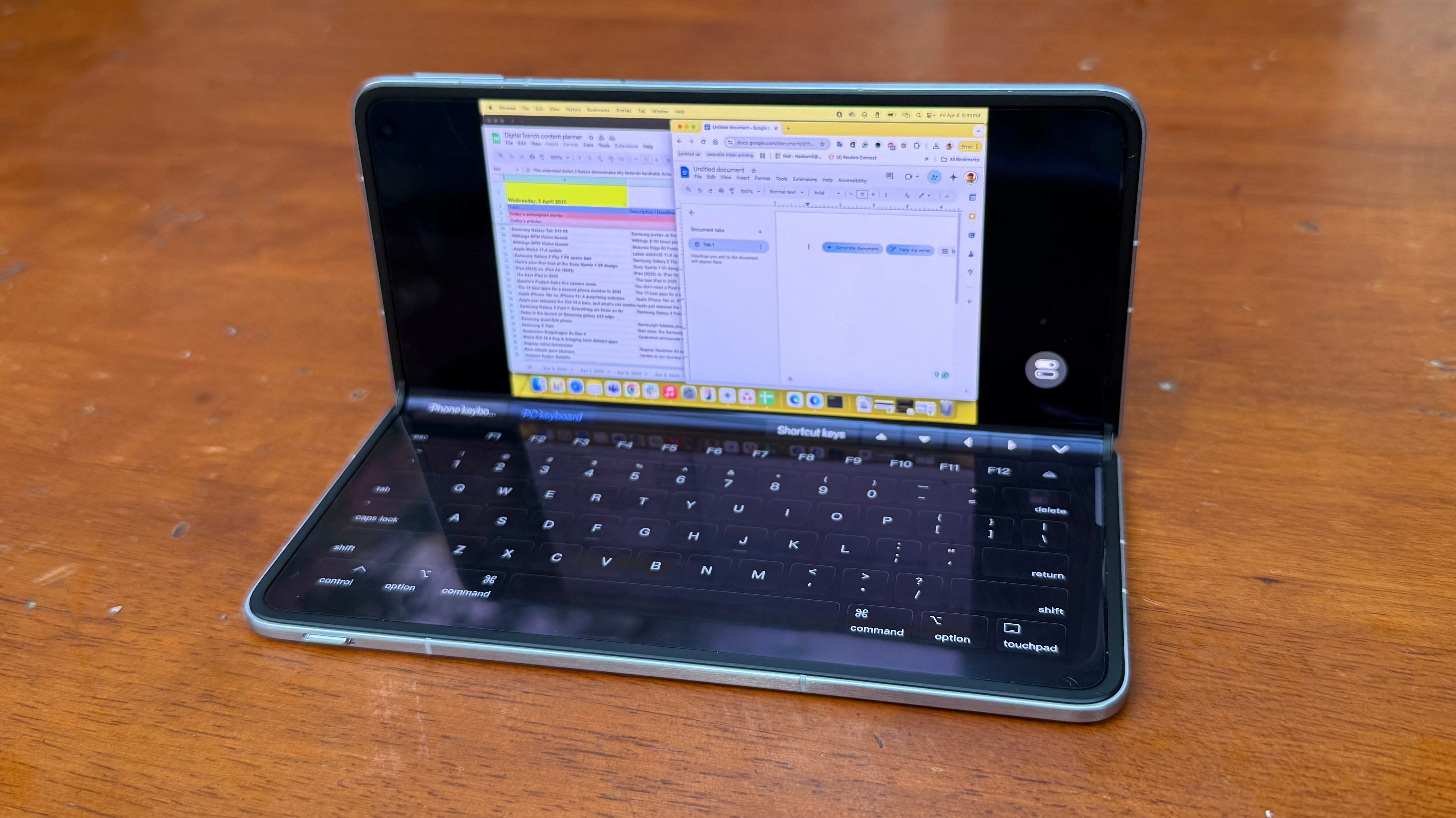Running macOS remotely on Oppo Find N5.