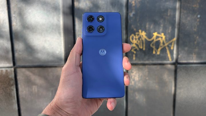 Moto G Stylus 2025 in hand