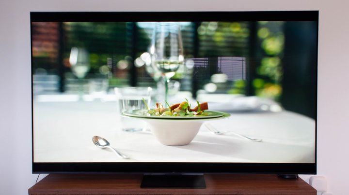 TCL QM7K