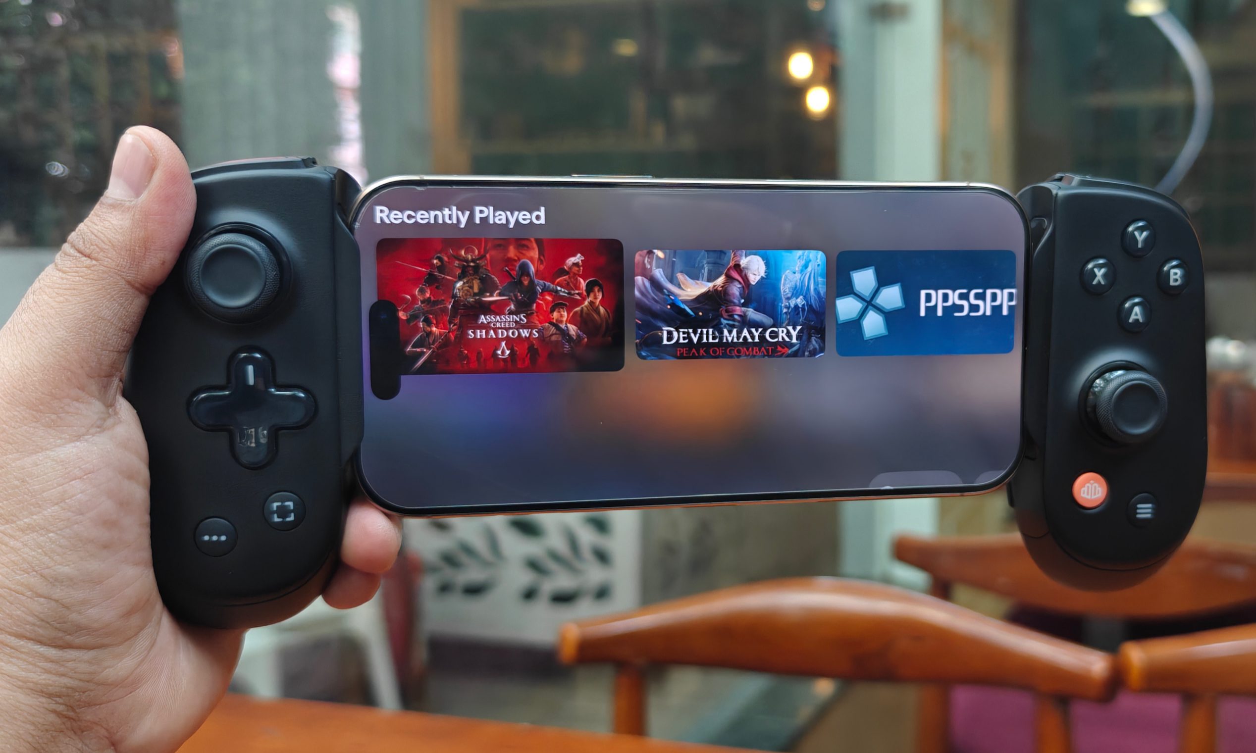 Recently played games on the Backbone Pro controller.