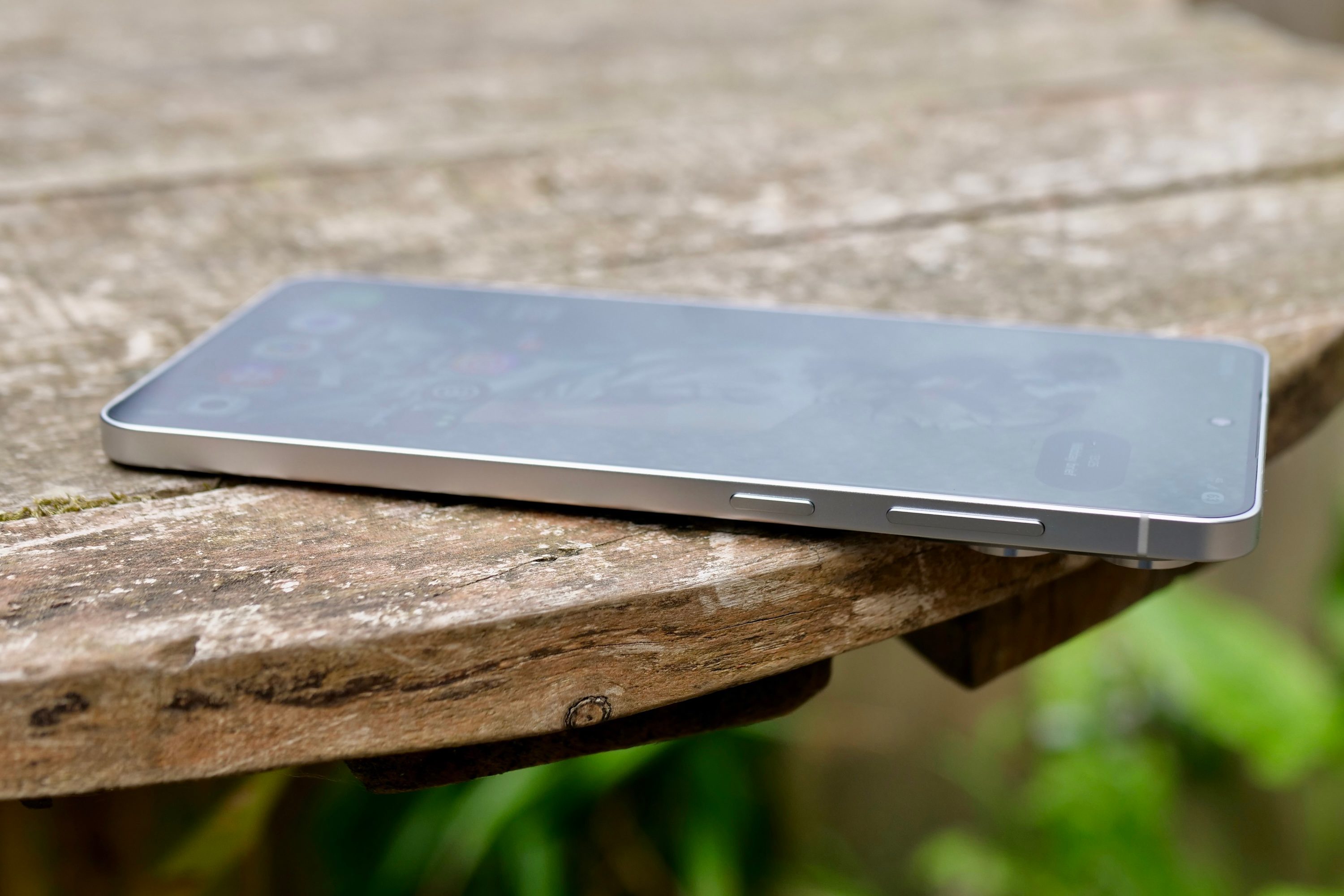 The side of the Samsung Galaxy S25 Edge.
