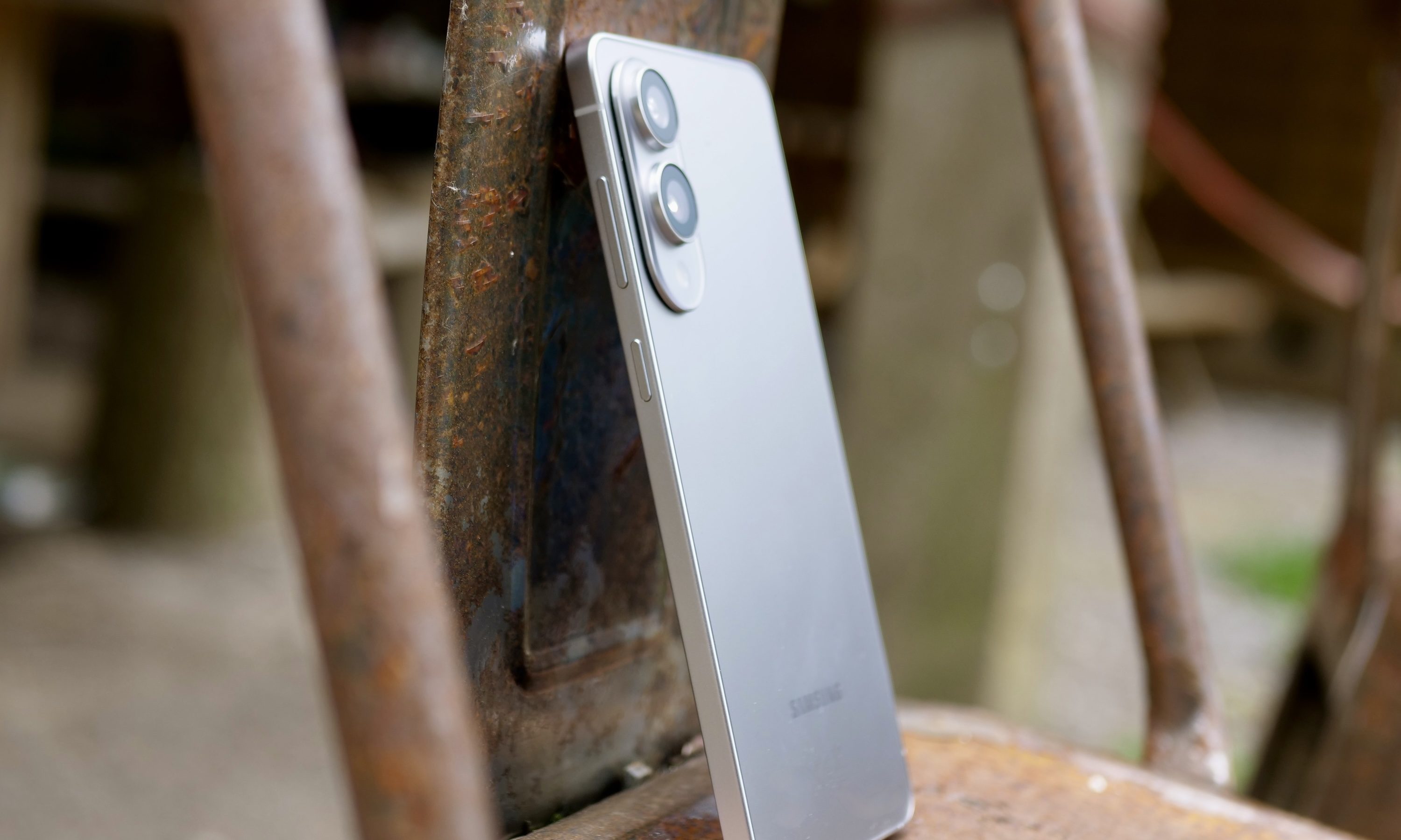 Samsung Galaxy S25 Edge Review: A trendsetter you won't want to